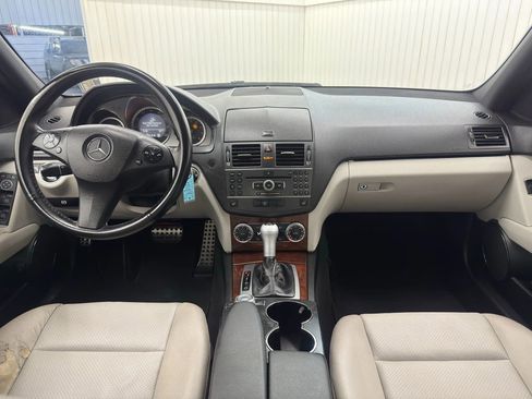 Used 2011 Mercedes-Benz C 300 4MATIC Sedan image 17