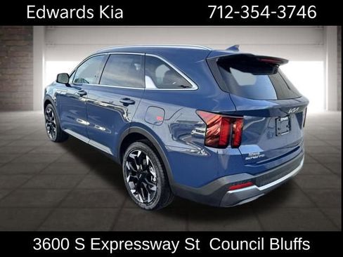 New 2025 Kia Sorento EX w/ Panoramic Sunroof Package image 6