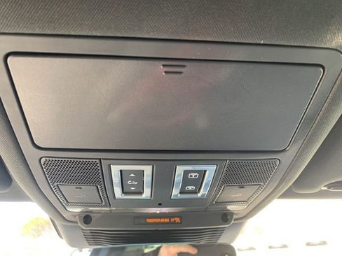 Used 2021 Jaguar F-PACE R-Dynamic S image 36