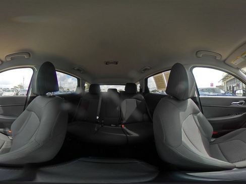 Used 2026 Kia Sportage LX FWD image 41