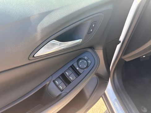 Used 2023 Buick Encore GX Preferred AWD/4WD image 13
