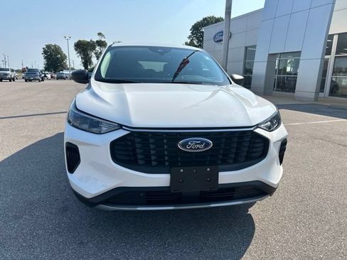Used 2023 Ford Escape Active FWD image 6