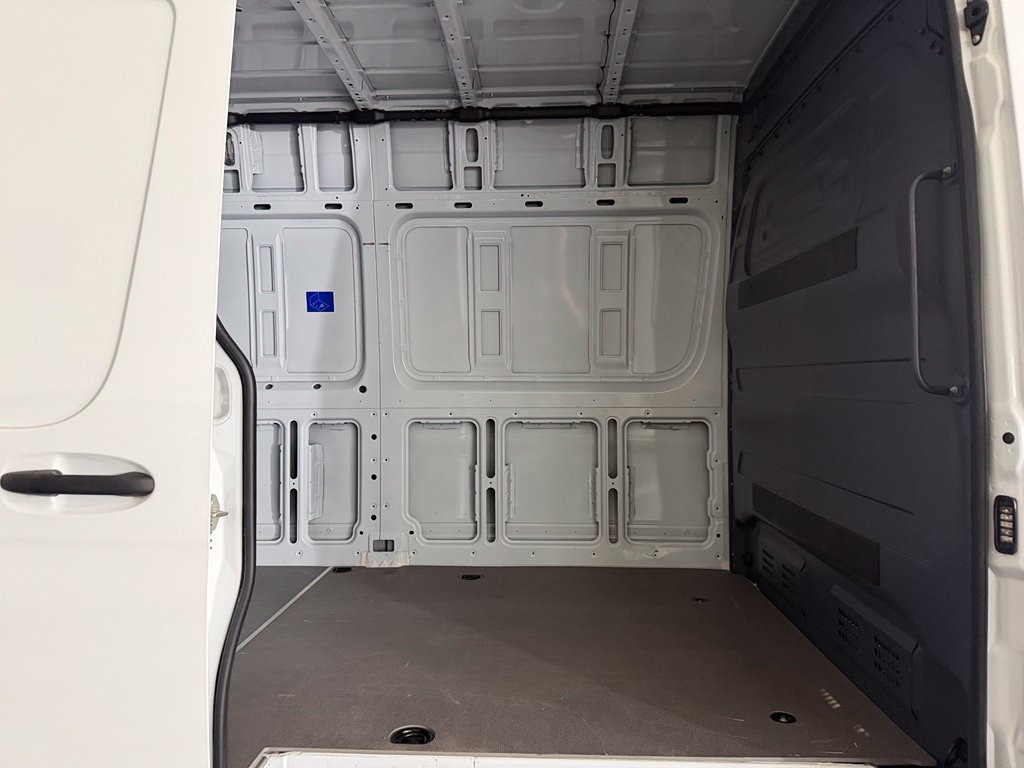 Used 2024 Mercedes-Benz Sprinter 3500 image 16