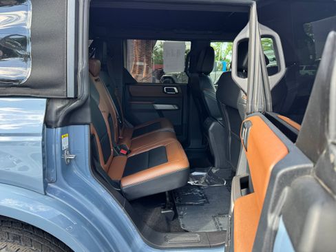 Used 2023 Ford Bronco Outer Banks AWD/4WD image 15