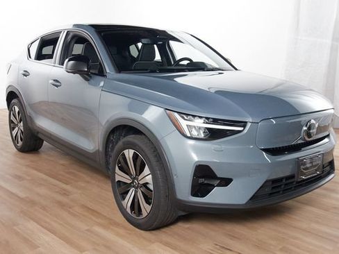 Certified 2023 Volvo C40 P8 Recharge Plus w/ Climate Package AWD/4WD image 3