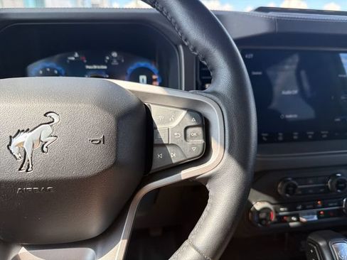 Used 2025 Ford Bronco Badlands AWD/4WD image 15