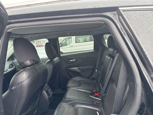 Certified 2021 Jeep Cherokee Limited w/ Elite Package image 6