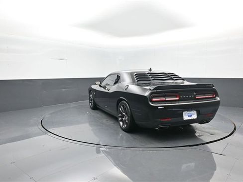 Used 2022 Dodge Challenger R/T Scat Pack image 5