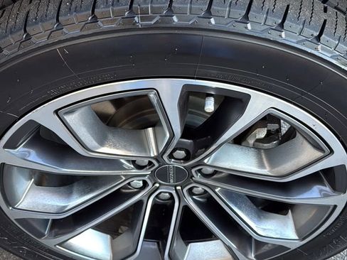 Used 2022 Jeep Grand Wagoneer Series III image 28