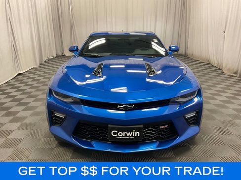 Used 2018 Chevrolet Camaro SS RWD image 3