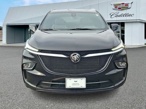 Used 2023 Buick Enclave Essence w/ Experience Buick Package AWD/4WD image 2