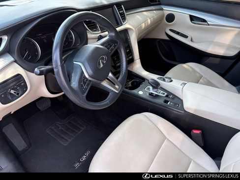 Used 2019 INFINITI QX50 Luxe w/ Cargo Package FWD image 9