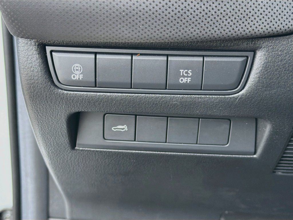 Used 2025 MAZDA CX-50 AWD 2.5 S w/ Preferred Package image 10
