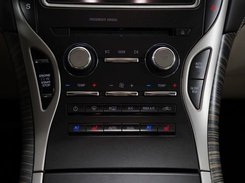 Used 2019 Lincoln Nautilus Black Label AWD/4WD image 18