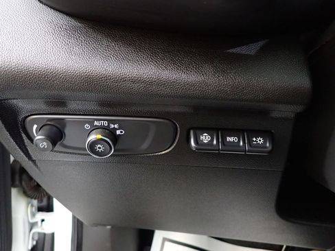 Used 2021 Buick Envision Essence w/ Technology Package I AWD/4WD image 27