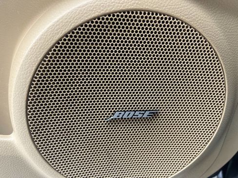 Used 2010 MAZDA MAZDA3 i Touring image 17