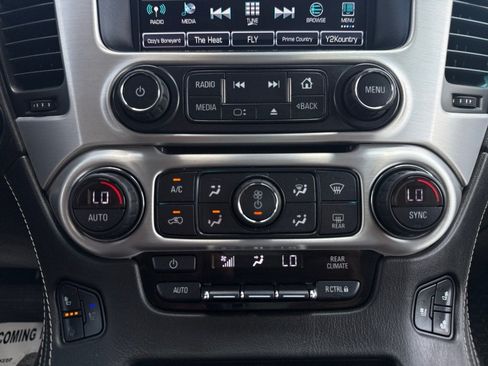 Used 2019 GMC Yukon SLT w/ Graphite Performance Edition AWD/4WD image 26