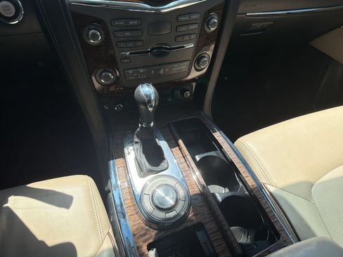 Used 2018 Nissan Armada Platinum w/ Interior Lighting Package RWD image 17