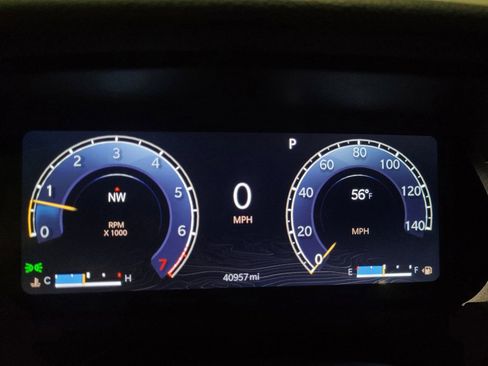 Used 2023 Jeep Grand Cherokee Laredo w/ Luxury Tech Group I AWD/4WD image 23