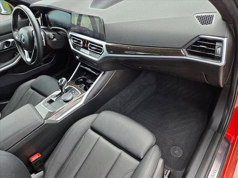 Used 2021 BMW 330i Sedan w/ Convenience Package RWD image 23