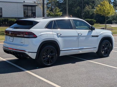 New 2026 Volkswagen Atlas Cross Sport SEL R-Line AWD/4WD image 4