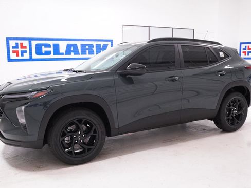 New 2026 Chevrolet Trax LT w/ Driver Confidence Package image 10