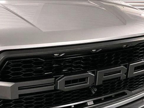 Used 2019 Ford F150 Raptor w/ Equipment Group 802A Luxury AWD/4WD image 31
