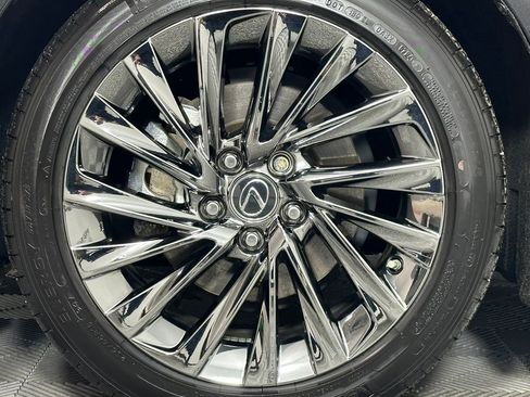 Used 2024 Lexus ES 300h Ultra Luxury w/ Accessory Package (Z1) image 15