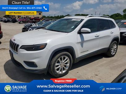 Used 2019 Jeep Cherokee Latitude w/ Popular Appearance Group