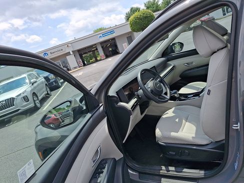Used 2025 Hyundai Tucson SEL AWD/4WD image 13