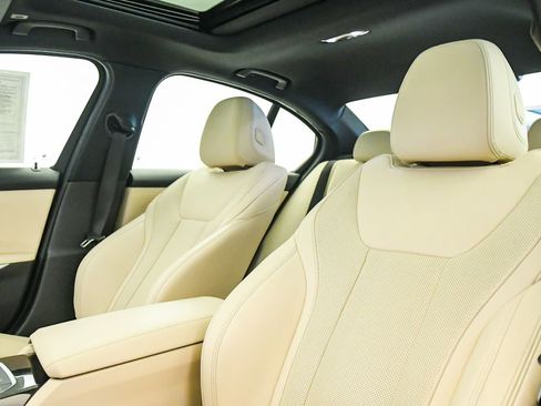 Certified 2023 BMW 330i Sedan w/ Convenience Package RWD image 18
