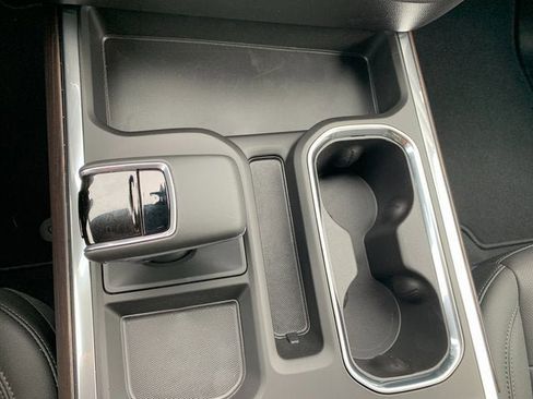 New 2026 GMC Sierra 1500 SLT w/ SLT Premium Package image 15