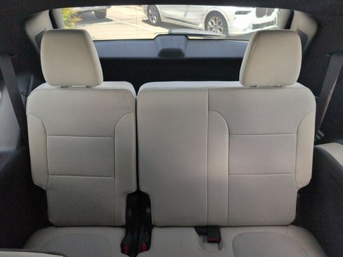 Used 2023 Chevrolet Traverse LS w/ Midnight/Sport Edition FWD image 31
