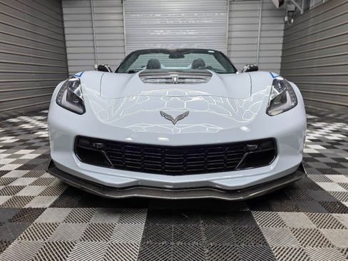 Used 2018 Chevrolet Corvette Z06 w/ Carbon 65 Edition RWD image 3