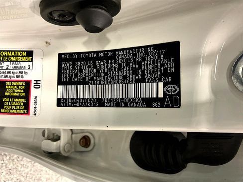 Used 2017 Toyota Corolla SE w/ Carpet Mat Package (TMS) FWD image 19