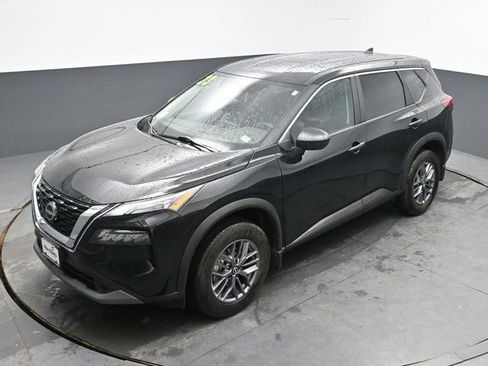Used 2023 Nissan Rogue S AWD/4WD image 26