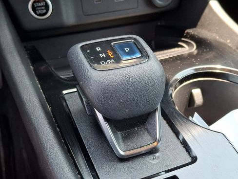 Used 2021 Nissan Rogue S FWD image 14