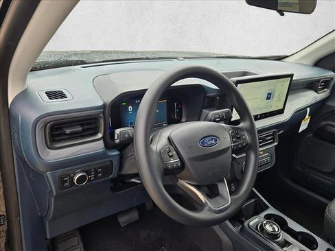 New 2026 Ford Maverick XL image 3