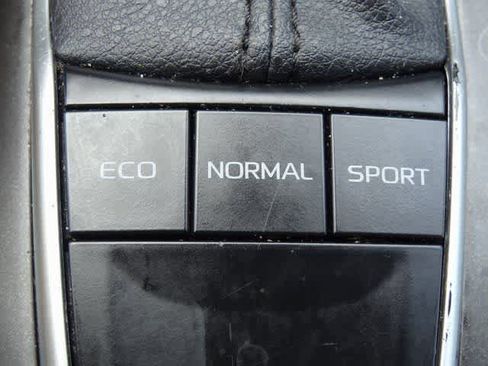 Used 2023 Toyota Camry LE image 18