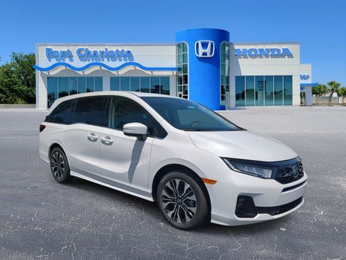 New 2026 Honda Odyssey Elite image 2