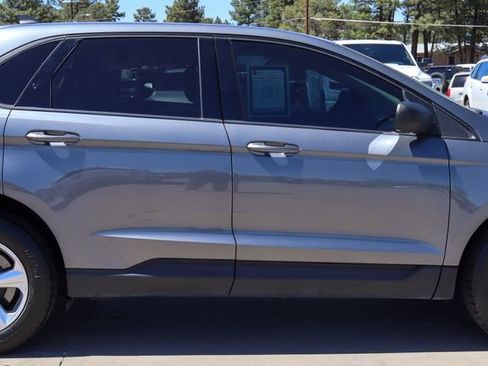 Used 2022 Ford Edge SE AWD/4WD image 2