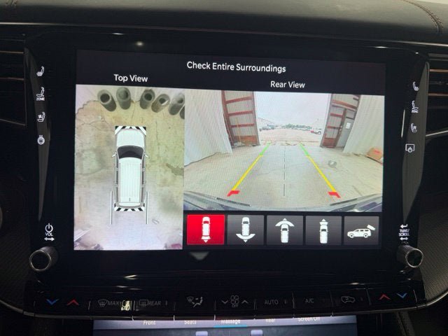 Used 2024 Jeep Grand Wagoneer Series III w/ Rear Seat Video Group 1 AWD/4WD image 18