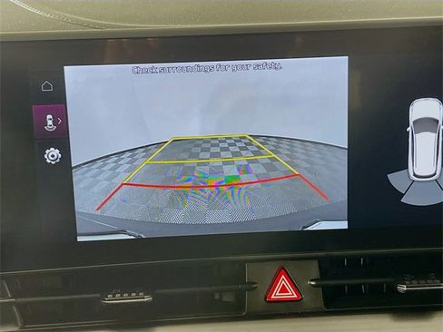 Used 2025 Kia Sportage EX w/ Premium Package image 15