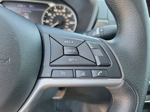 Used 2025 Nissan Altima 2.5 SV image 17