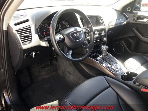 Used 2015 Audi Q5 2.0T Premium Plus w/ Technology Package AWD/4WD image 10