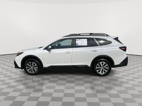 Used 2020 Subaru Outback Premium image 21