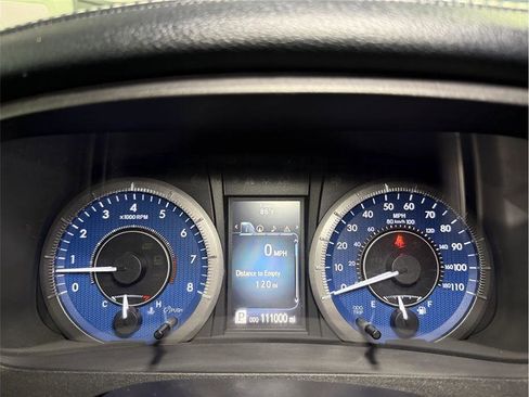 Used 2017 Toyota Sienna Limited Premium image 35