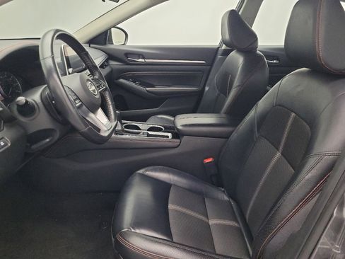 Used 2023 Nissan Altima 2.5 SR image 17