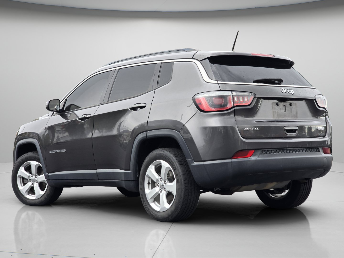 Used 2017 Jeep Compass Latitude AWD/4WD image 21