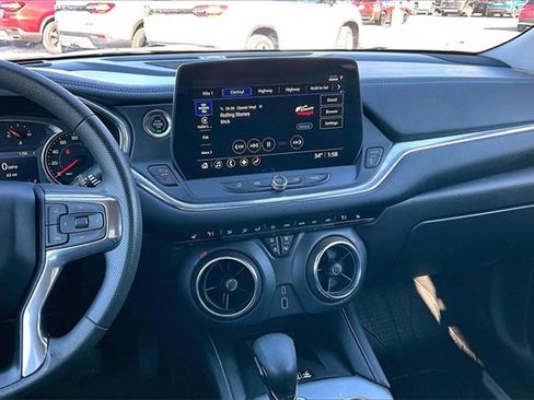 Used 2024 Chevrolet Blazer LT w/ Convenience Package image 9